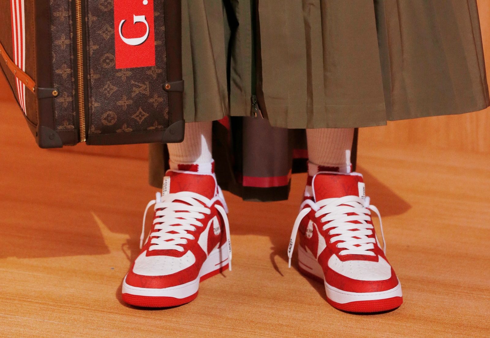 Кроссовки Nike Air Force 1 x Louis Vuitton White Comet Red