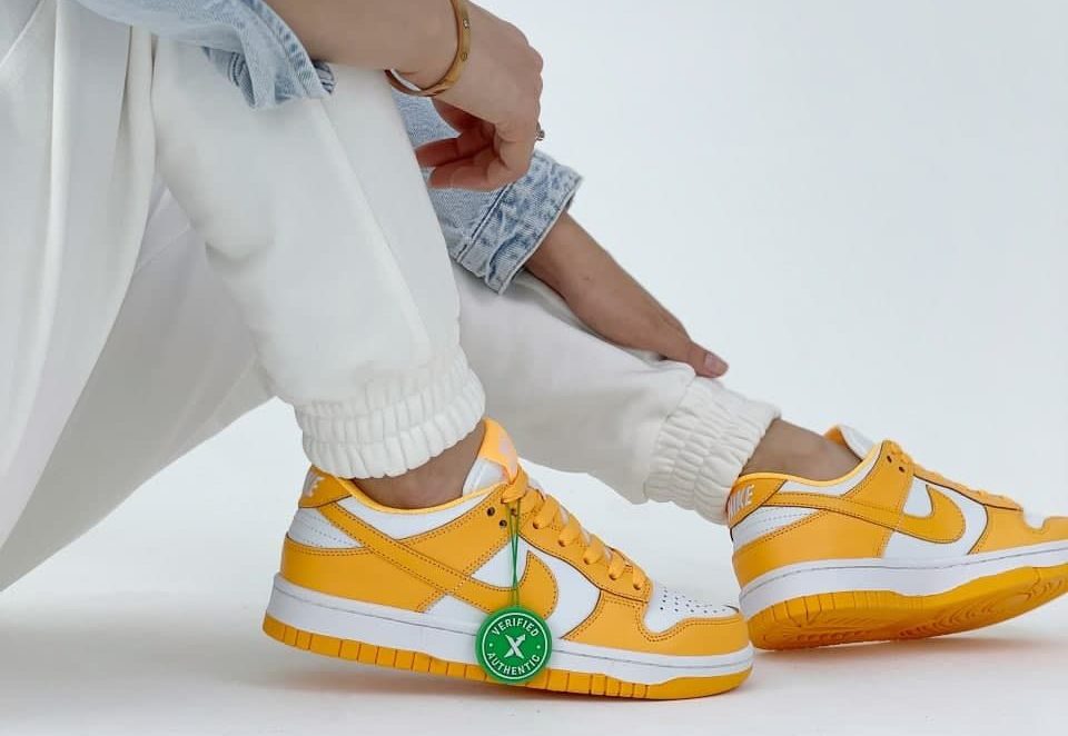 Кроссовки Nike Dunk Low Laser Orange