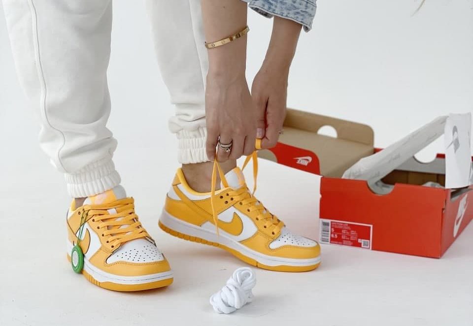 Кроссовки Nike Dunk Low Laser Orange