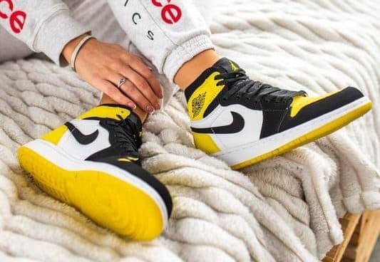 Кроссовки Air Jordan 1 Yellow Toe Жёлтые
