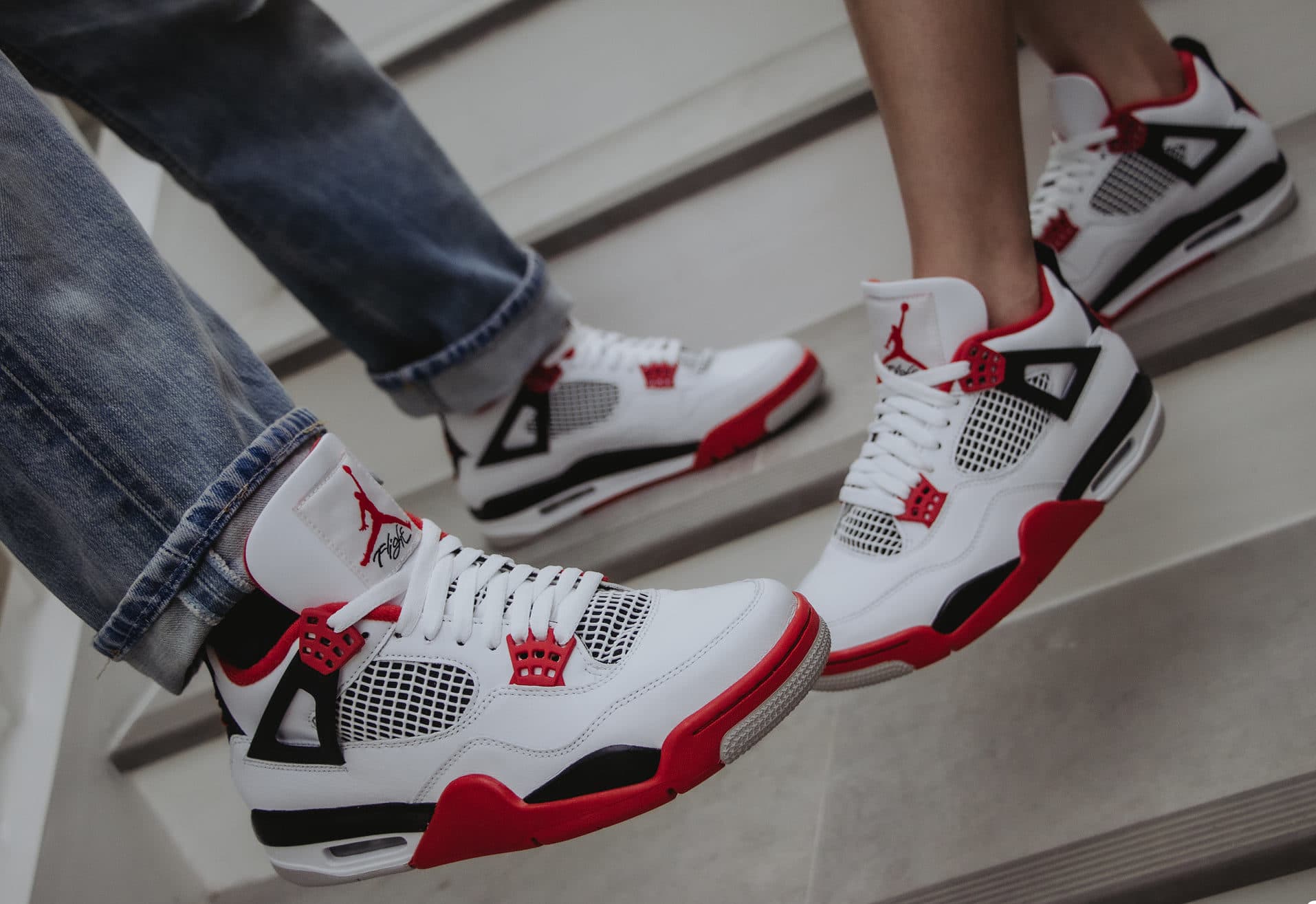 Кроссовки Air Jordan 4 Fire Red Белые