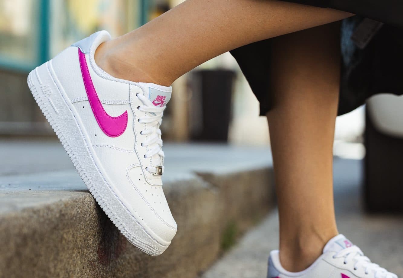 Кроссовки Nike Air Force 1 Fire Pink Белые