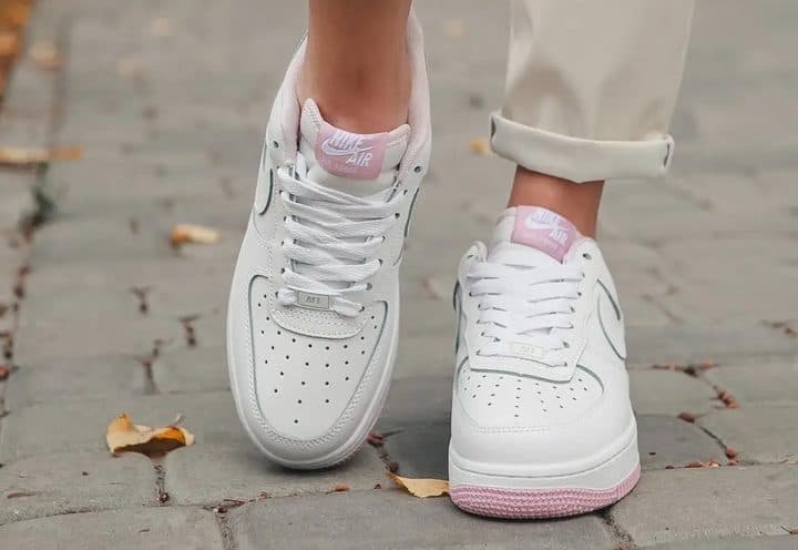 Кроссовки Nike Air Force 1 GS White Iced Lilac Белые