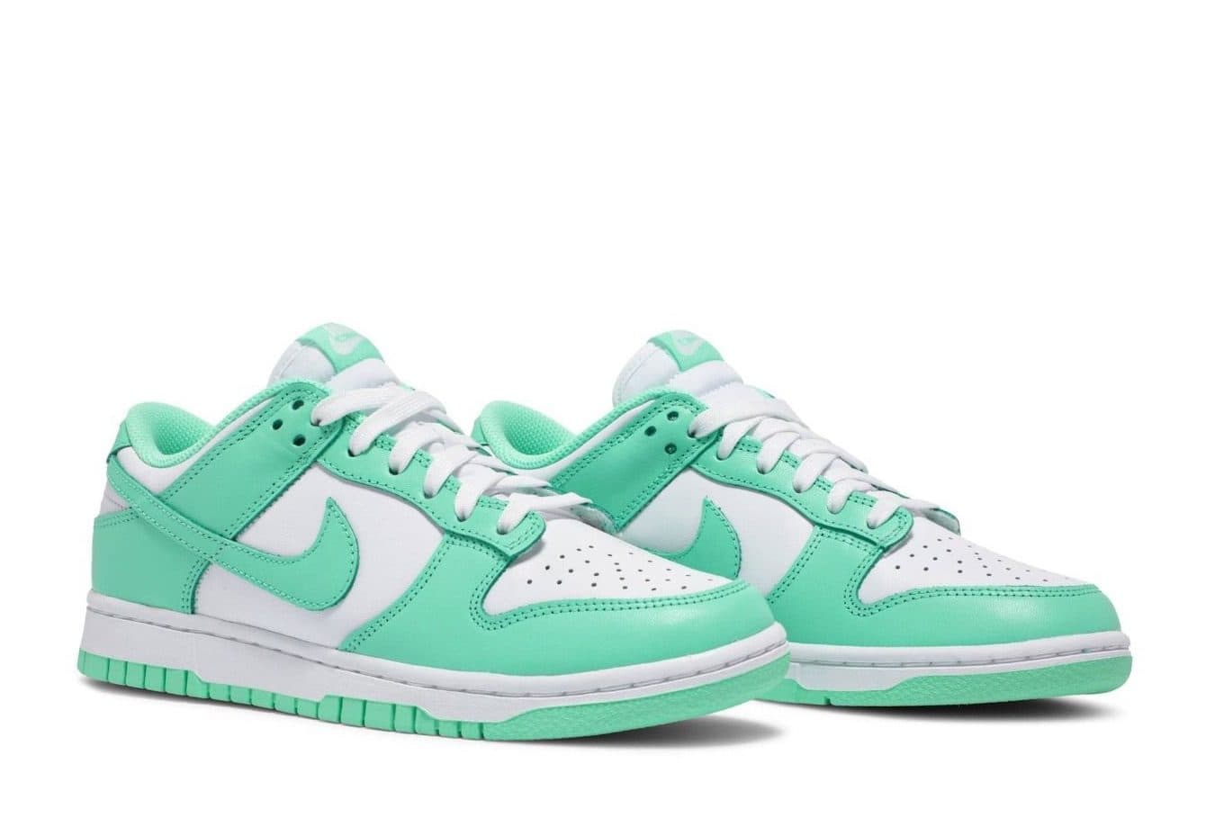 Кроссовки Nike Dunk Low Green Glow