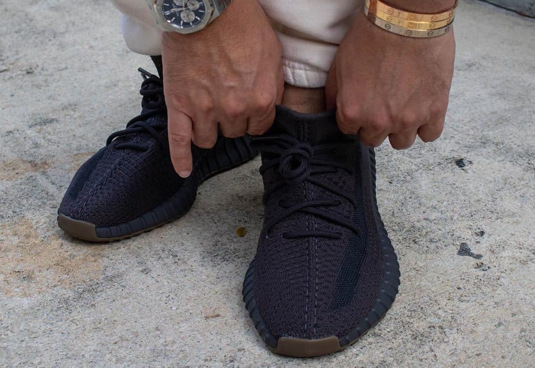 Кроссовки Adidas Yeezy Boost 350 v2 Cinder Чёрные
