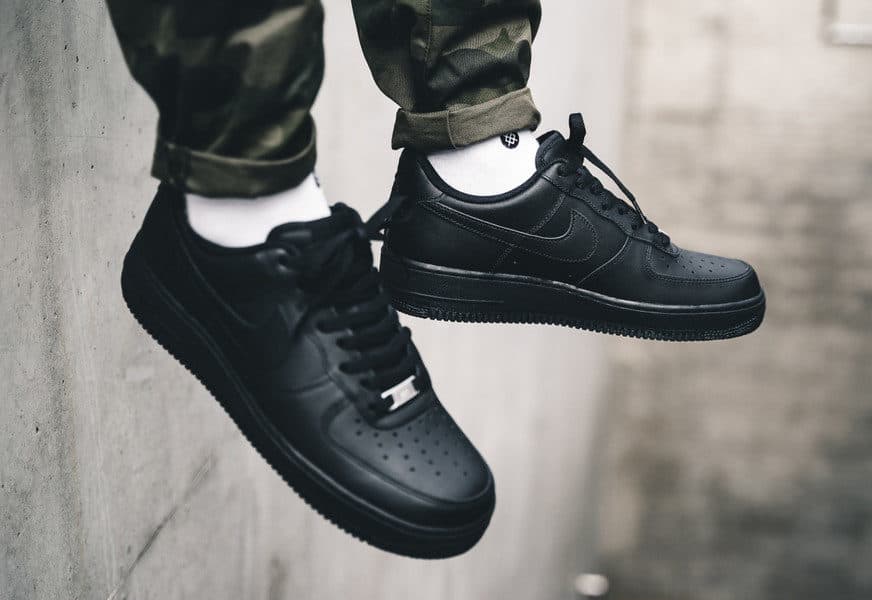 air force 1 black sneakers