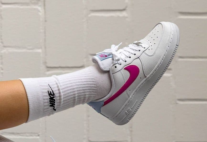 Кроссовки Nike Air Force 1 Fire Pink Белые