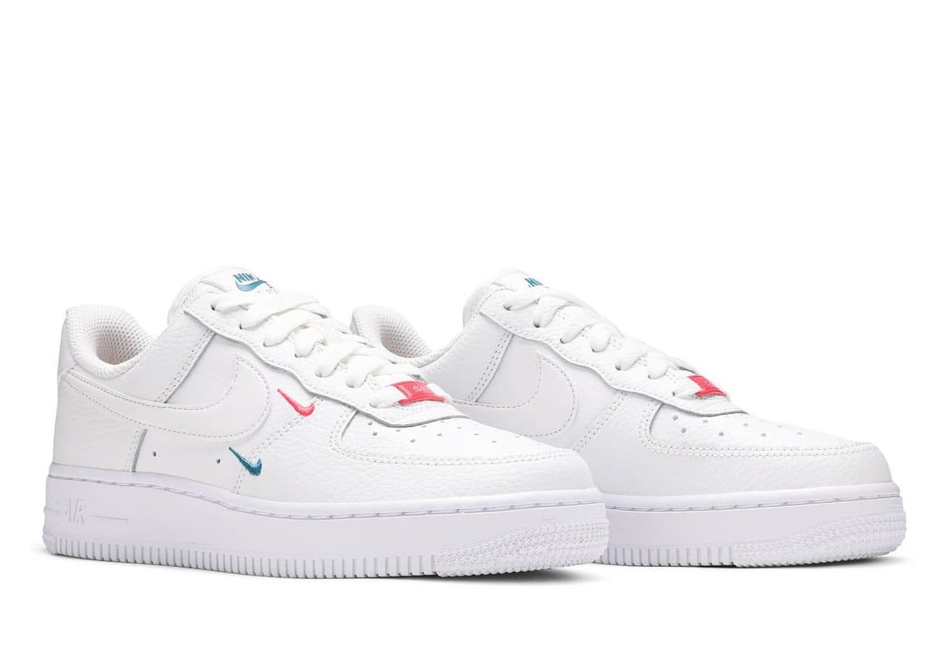 Кроссовки Nike Air Force 1 Essential Summit White Solar Red
