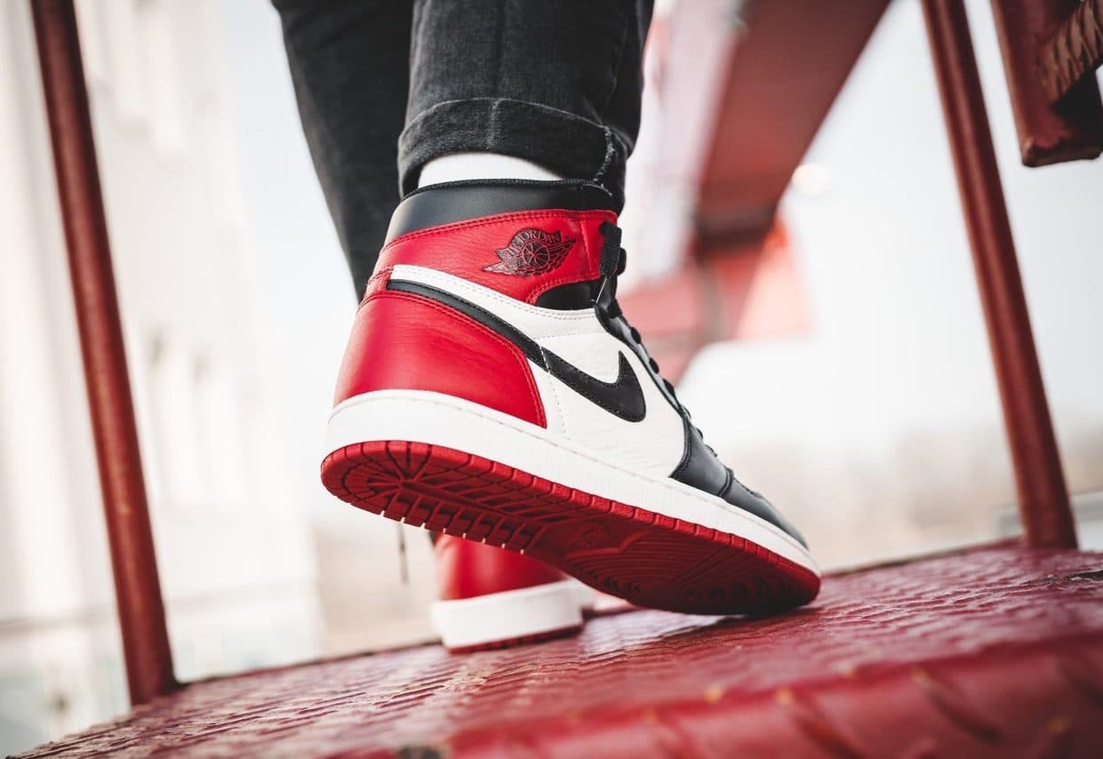 Зимние Кроссовки Nike Air Jordan 1 Bred Toe