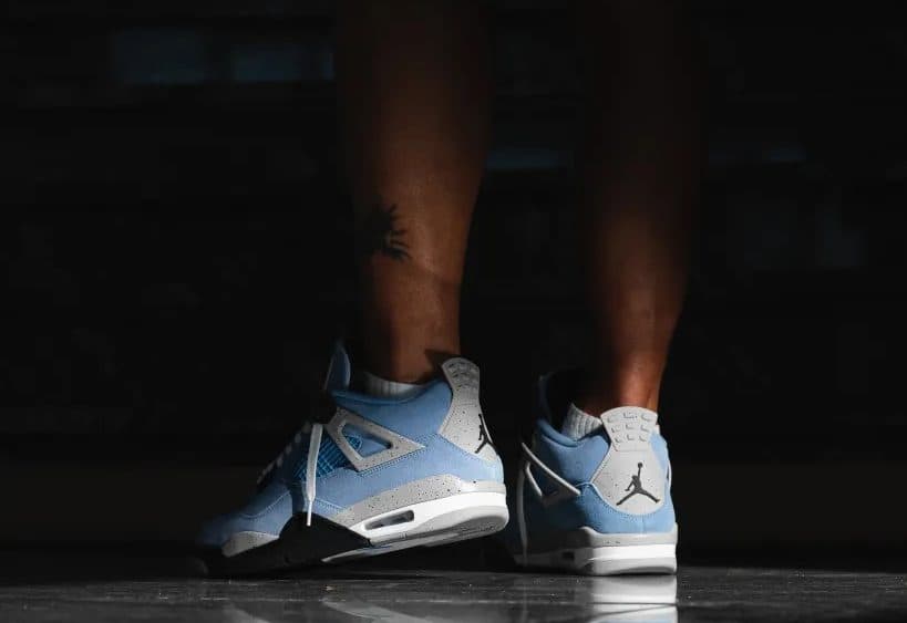 Зимние Кроссовки Nike Air Jordan 4 University Blue