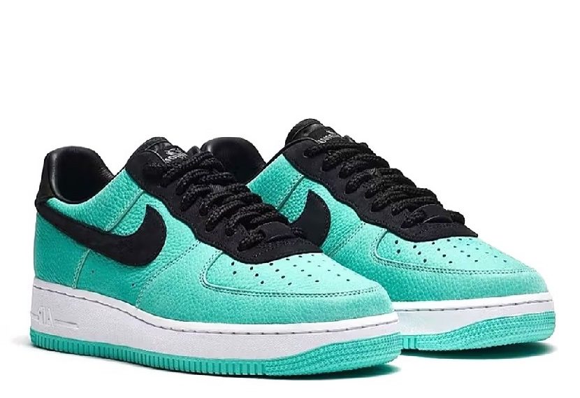 Кроссовки Nike Air Force 1 Tiffany & Co Friends and Family